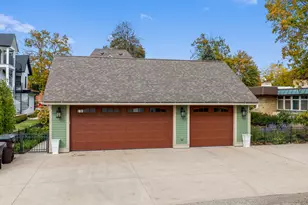 920 Geneva St, Lake Geneva, WI 53147 - Photo 34