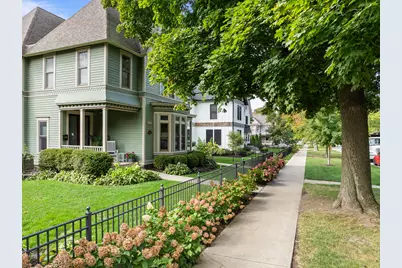 920  Geneva St, Lake Geneva, WI 53147 - Photo 1