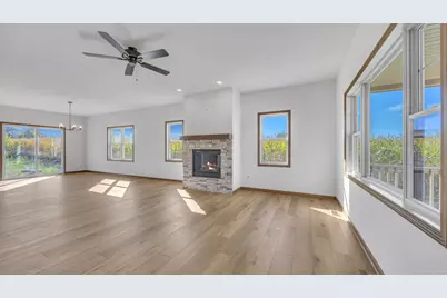 W1298  Floral Park Ln, Osceola, WI 53010 - Photo 14