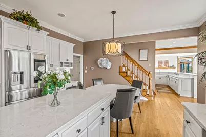 1800 E Juniper Way, Hartland, WI 53029 - Photo 4