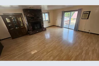 2002 N 8th St #804 Bluff Ave, Sheboygan, WI 53081 - Photo 12