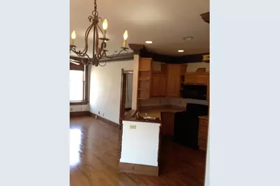 906 S 5th St #201, Milwaukee, WI 53204 - Photo 2