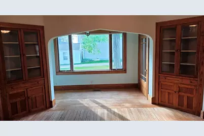 775  Westview St, Cleveland, WI 53015 - Photo 8