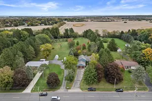 735 S 2nd St, Delavan, WI 53115 - Photo 2
