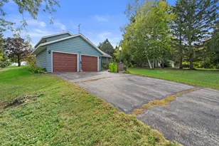 735 S 2nd St, Delavan, WI 53115 - Photo 8