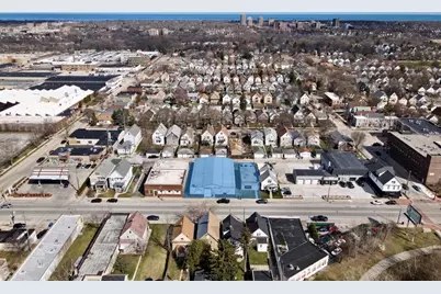 3434 N Holton St, Milwaukee, WI 53212 - Photo 14