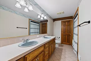 4825 W River Hollow Ct, Mequon, WI 53092 - Photo 50