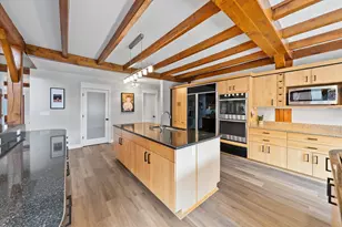 4825 W River Hollow Ct, Mequon, WI 53092 - Photo 12