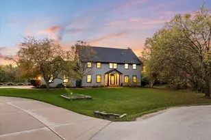 4825 W River Hollow Ct, Mequon, WI 53092 - Photo 58
