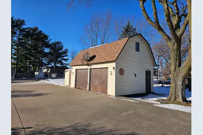 2924  South Ave, La Crosse, WI 54601 - Photo 2