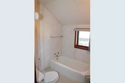 2924  South Ave, La Crosse, WI 54601 - Photo 16