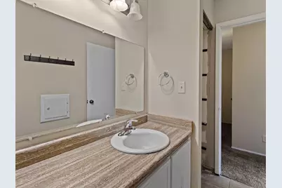 4129 W College Ave, Franklin, WI 53132 - Photo 24