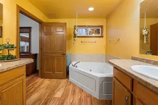 W144N10968 Fond du Lac Ave, Germantown, WI 53022 - Photo 20