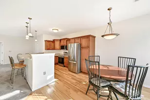 N99W14143 Seven Pines Way, Germantown, WI 53022 - Photo 8