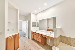 N99W14143 Seven Pines Way, Germantown, WI 53022 - Photo 18