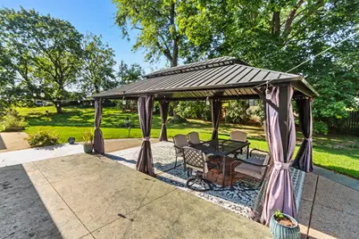 9244  391st Ave, Randall, WI 53128 - Photo 4