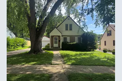 113  Coolidge Ave, Waukesha, WI 53186 - Photo 2