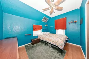 1946 S 76th St, West Allis, WI 53219 - Photo 14