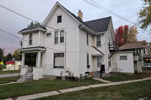 11 S 4th St, Fort Atkinson, WI 53538 - Photo 2