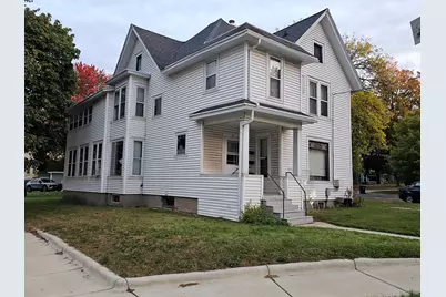 11 S 4th St, Fort Atkinson, WI 53538 - Photo 1