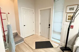 1888 N Water St, Milwaukee, WI 53202 - Photo 8