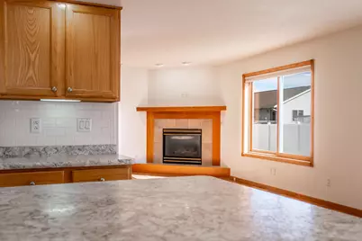 634  Meier Ln, Onalaska, WI 54650 - Photo 8