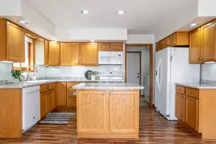 634 Meier Ln, Onalaska, WI 54650 - Photo 4