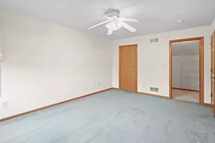 9143 Prairie Village Dr, Pleasant Prairie, WI 53142 - Photo 24