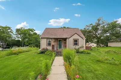 10526 W Congress St, Wauwatosa, WI 53225 - Photo 2