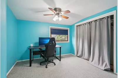 10526 W Congress St, Wauwatosa, WI 53225 - Photo 20