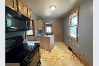 5629 N 35th St, Milwaukee, WI 53209 - Photo 8