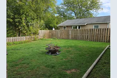 915  Cleveland St, Watertown, WI 53098 - Photo 6