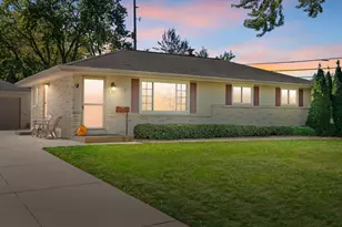 N87W18225 Queensway -, Menomonee Falls, WI 53051 - Photo 1