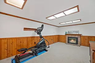 N87W18225 Queensway -, Menomonee Falls, WI 53051 - Photo 24