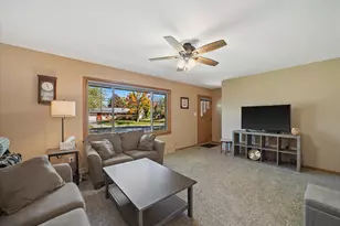 N87W18225 Queensway -, Menomonee Falls, WI 53051 - Photo 14