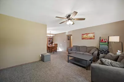 N87W18225  Queensway -, Menomonee Falls, WI 53051 - Photo 16