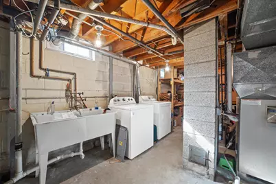 N87W18225  Queensway -, Menomonee Falls, WI 53051 - Photo 26