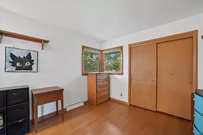 N87W18225  Queensway -, Menomonee Falls, WI 53051 - Photo 8