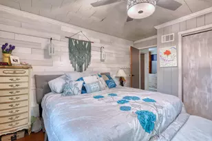 11031 W Ruby Ave, Wauwatosa, WI 53225 - Photo 20