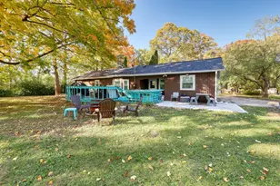 11031 W Ruby Ave, Wauwatosa, WI 53225 - Photo 6