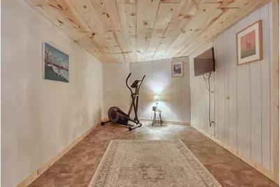 11031 W Ruby Ave, Wauwatosa, WI 53225 - Photo 48