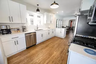 122 E Norwich St, Milwaukee, WI 53207 - Photo 10