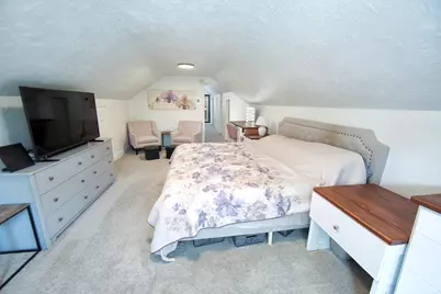 122 E Norwich St, Milwaukee, WI 53207 - Photo 18