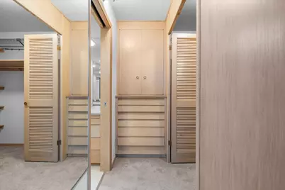 1610 N Prospect Ave #506, Milwaukee, WI 53202 - Photo 16