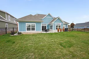 1335 Lynx Ln, Manitowoc, WI 54220 - Photo 32