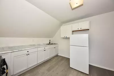 2166 S 6th St, Milwaukee, WI 53215 - Photo 14