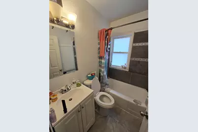 4757 N 18th St, Milwaukee, WI 53209 - Photo 8