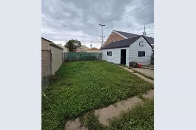 4757 N 18th St, Milwaukee, WI 53209 - Photo 12