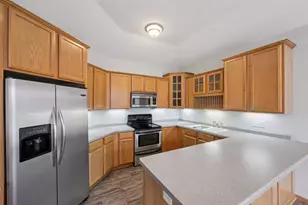 117 Pheasant Run, Johnson Creek, WI 53038 - Photo 12