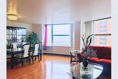 1610 N Prospect Ave #903, Milwaukee, WI 53202 - Photo 2
